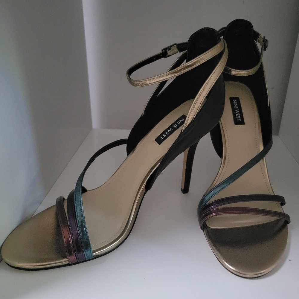 Vine West Trulee Women's Strappy Dress Sandals - Picture 4 of 7